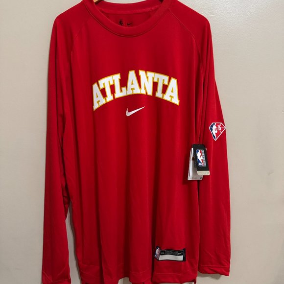 Nike NBA Atlanta Hawks Team Issue Player Pregame Warmup LS Shirt Red Mens - Picture 3 of 13